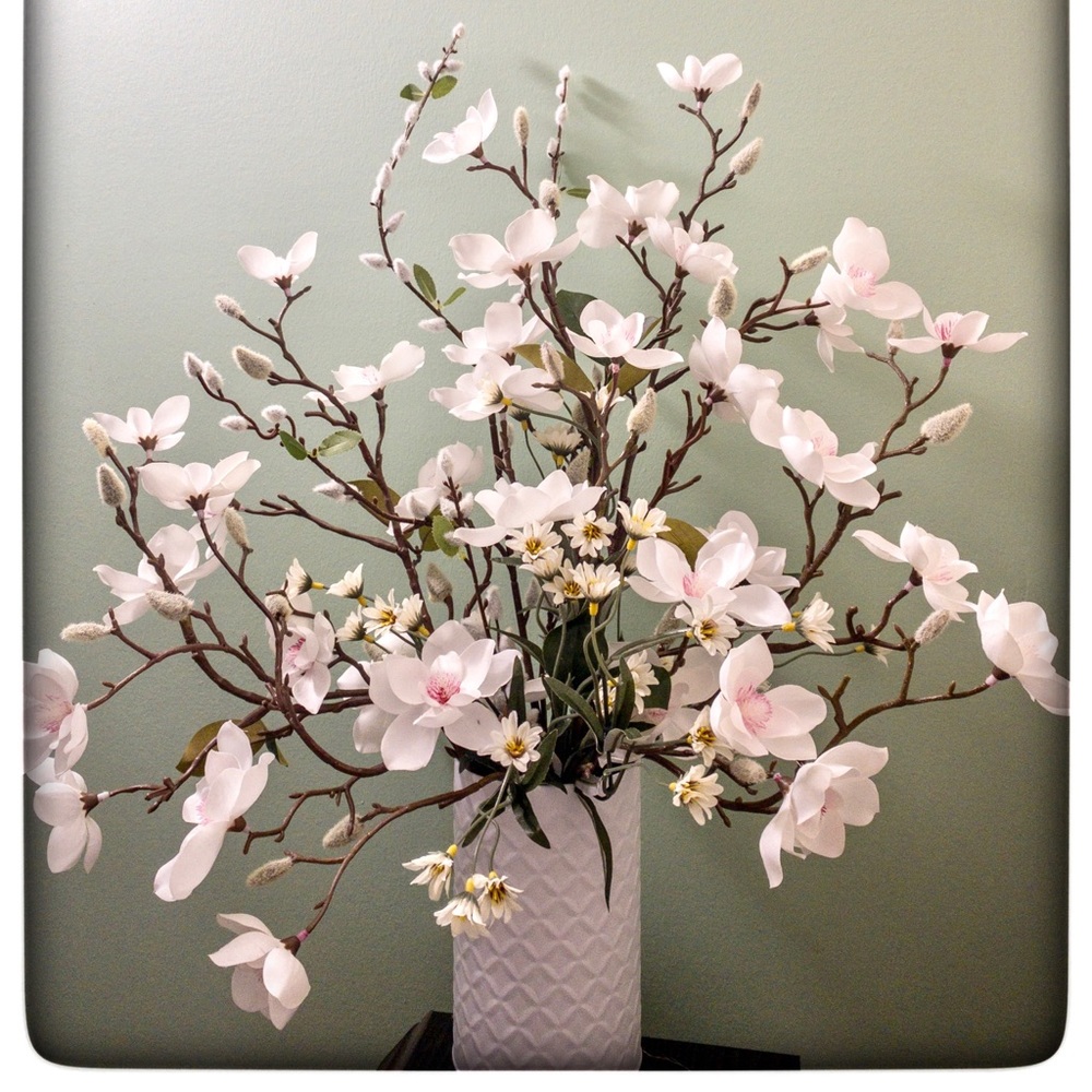 Silk artificial flowers